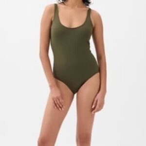 Gap Scoop Neck One Piece Swimsuit